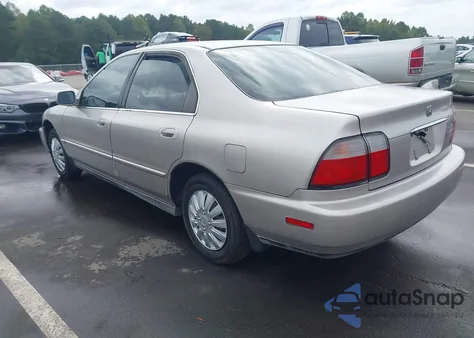 1997 Honda Accord Value from USA, damaged, VIN 1HGCD5682VA186655